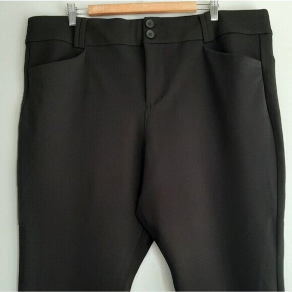 Studio by TORRID / High Waist Ankle Crop Stretch Slim Pants Black Sz 24 R - Picture 2 of 11